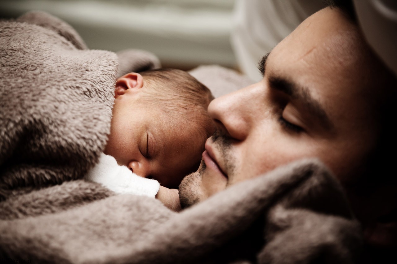 sleeping-baby-with-his-father
