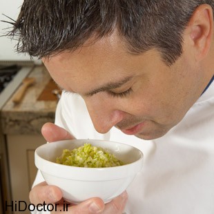 MCL_chef_smelling_food_100918768_andy_lyons_310