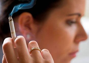 smoking causes deafness_7279242_mid