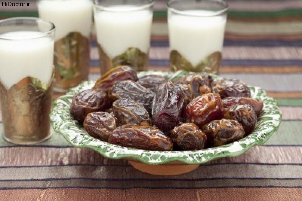 milk-and-dates-for-iftar