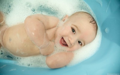 Baby-Bathing