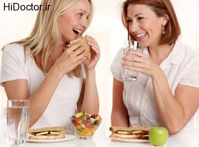 women-drink-water-after-food