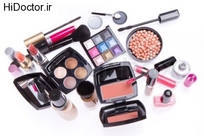 4050136-126514-set-of-cosmetic-makeup-products