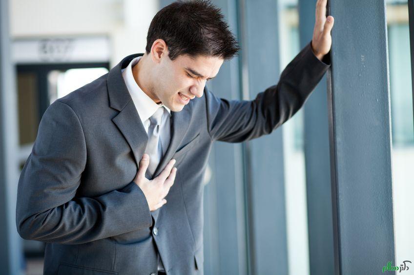درد قفسه سینه و نشانه های حمله قلبی