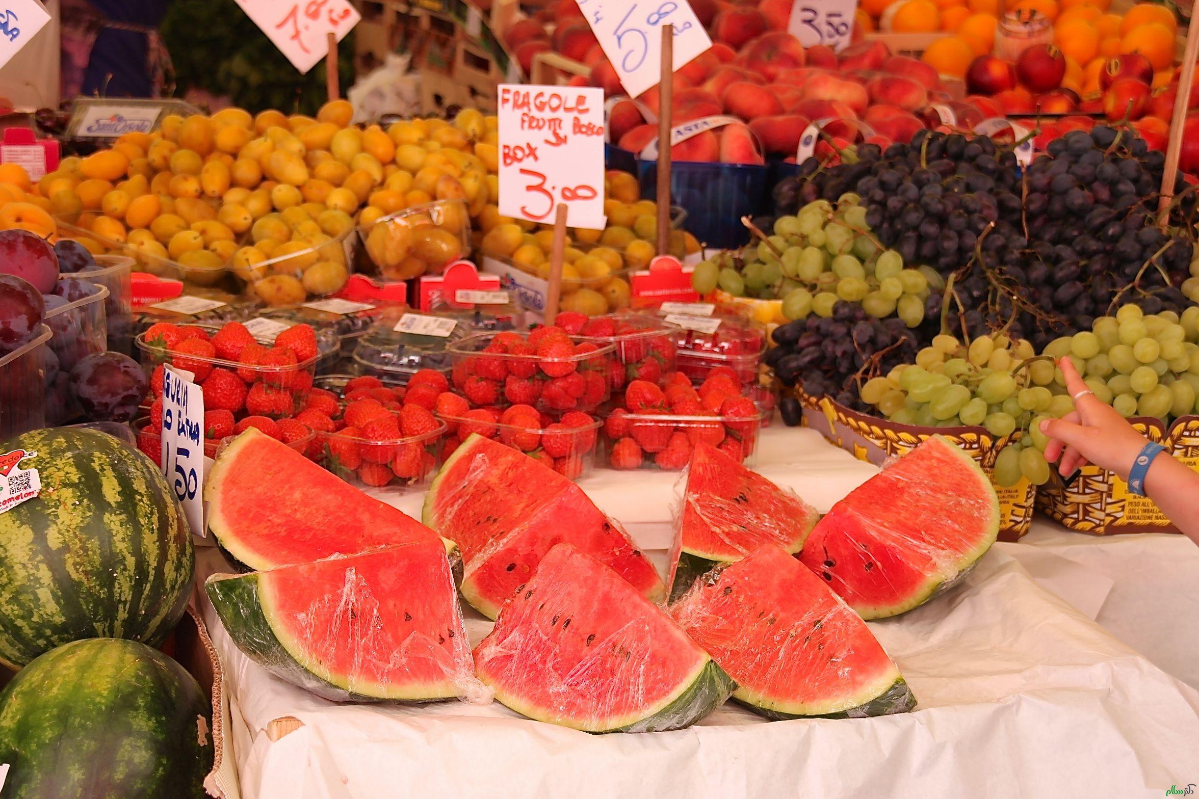 d_d_italia-fresh-fruit