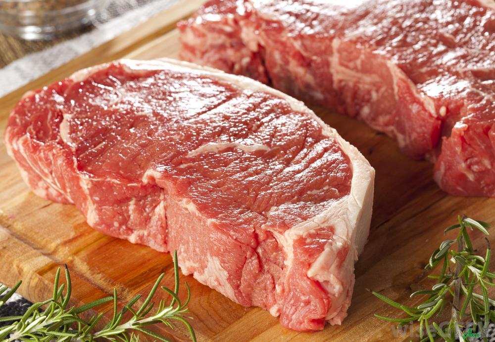 raw-steak-on-platter