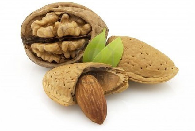 20150330121459cb-walnut-and-almonds