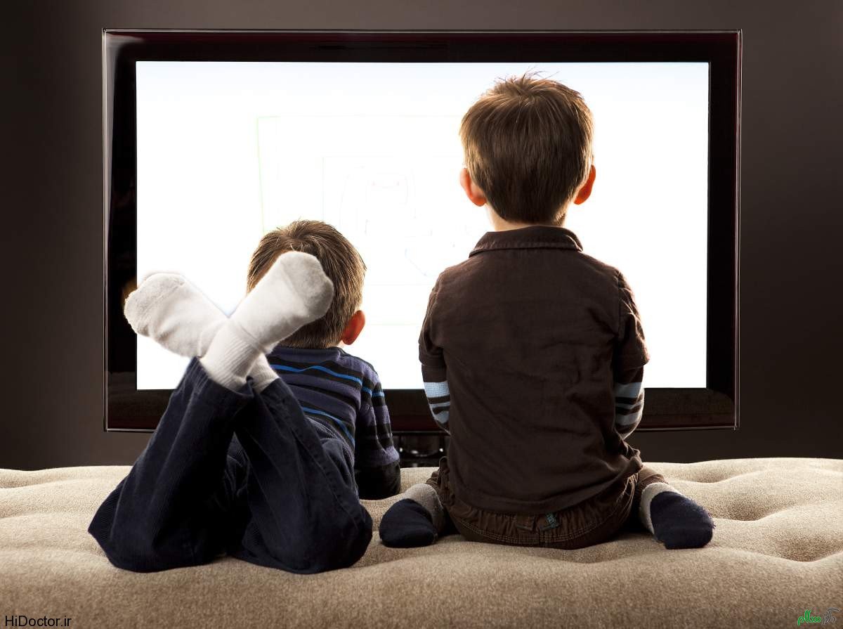 children-watching-tv