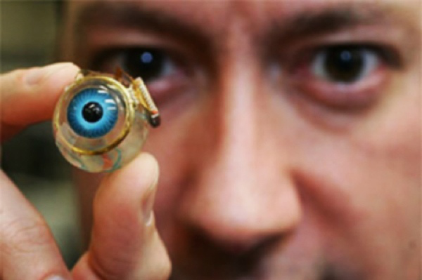 elite-daily-bionic-eye-implant