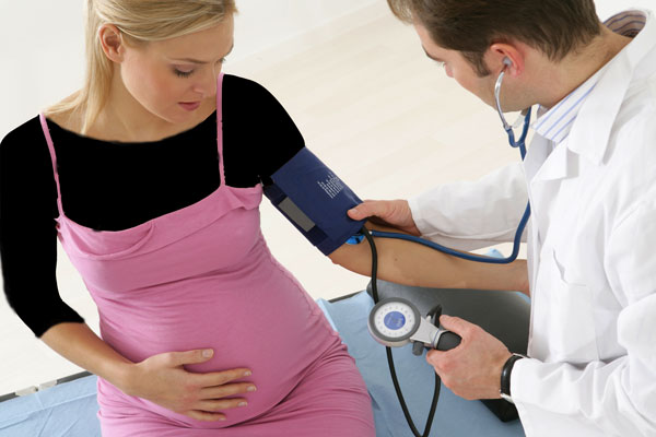 كنترل فشار خون فشار خون در بارداري افزايش فشار خون در دوران بارداري   