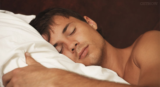 مزایای برهنه خوابیدن فواید برهنه خوابیدن برهنه خوابیدن اهمیت برهنه خوابیدن   