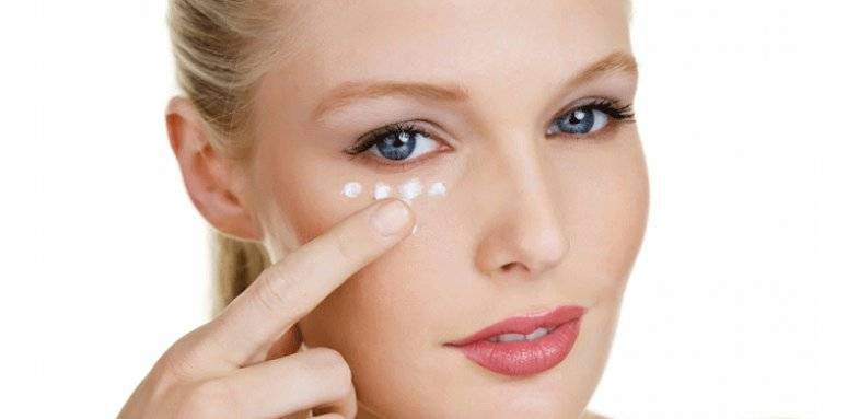 کاهش علائم آلرژیک چشمی هنگام آرایش