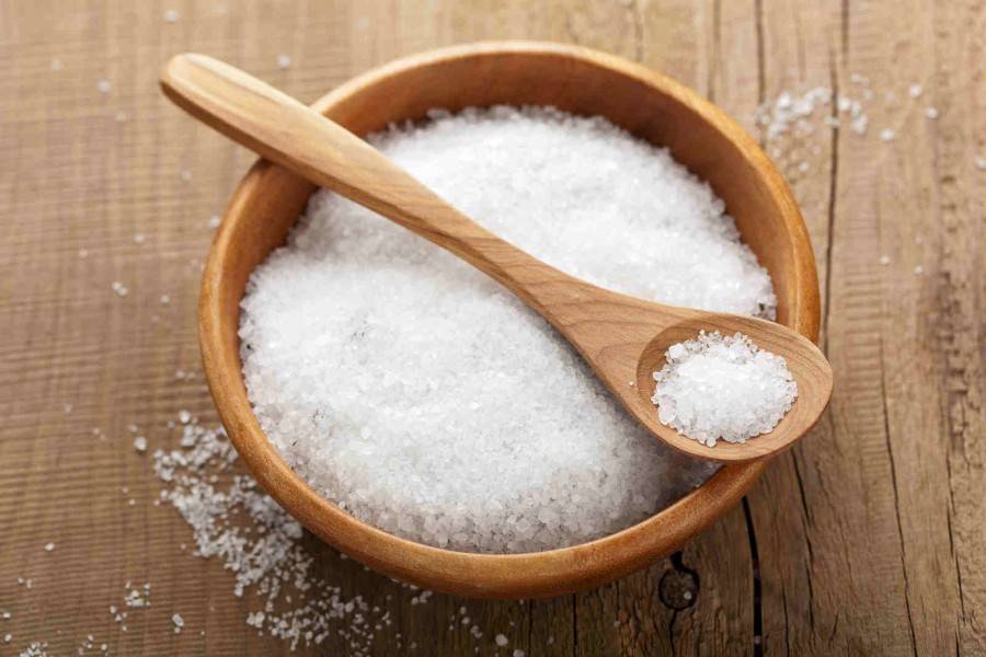 نمک یددار نمک و فشار خون بالا فواید نمک دریایی عوارض مصرف نمک 