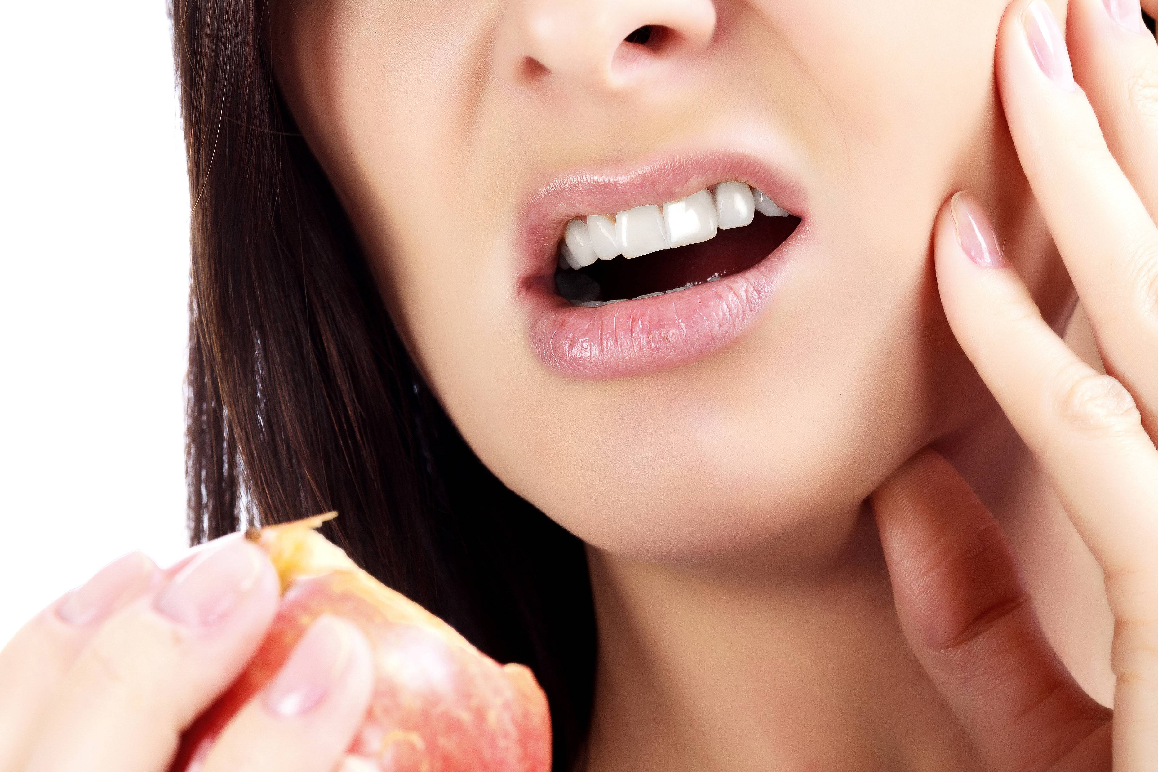  نکات رژیم غذایی برای جلوگیری از مشکلات دهان و دندان