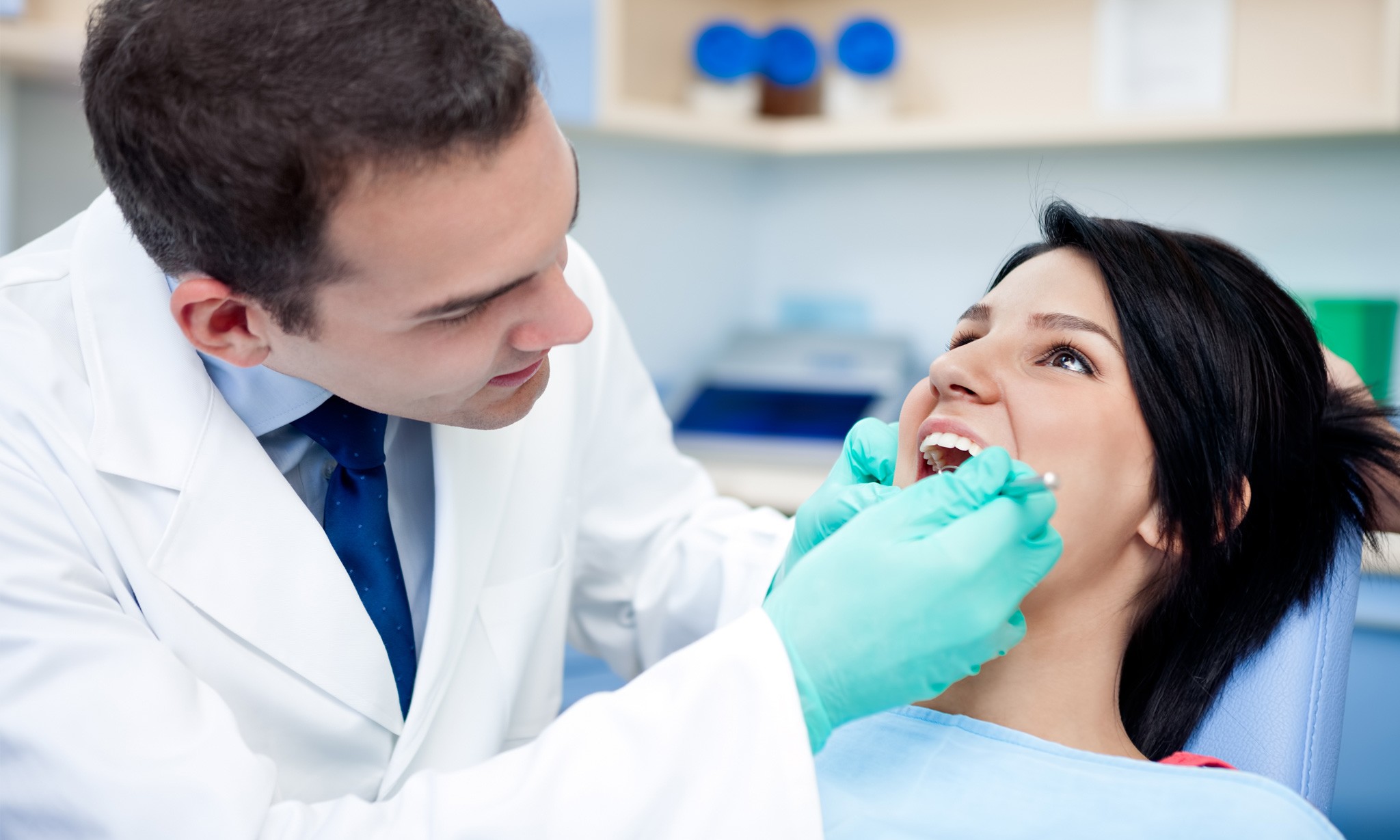 ایمپلنت دندان دکتر نظری
