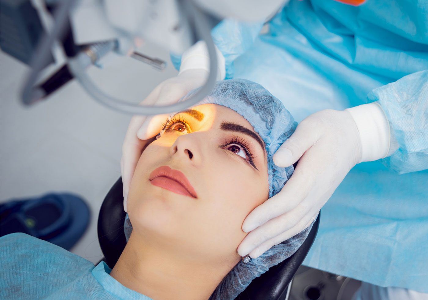 عمل لیزیک درمان های چشمی در کلینیک ساج درمان عفونت چشم درمان آب مروارید تونومتری بدون تماس 