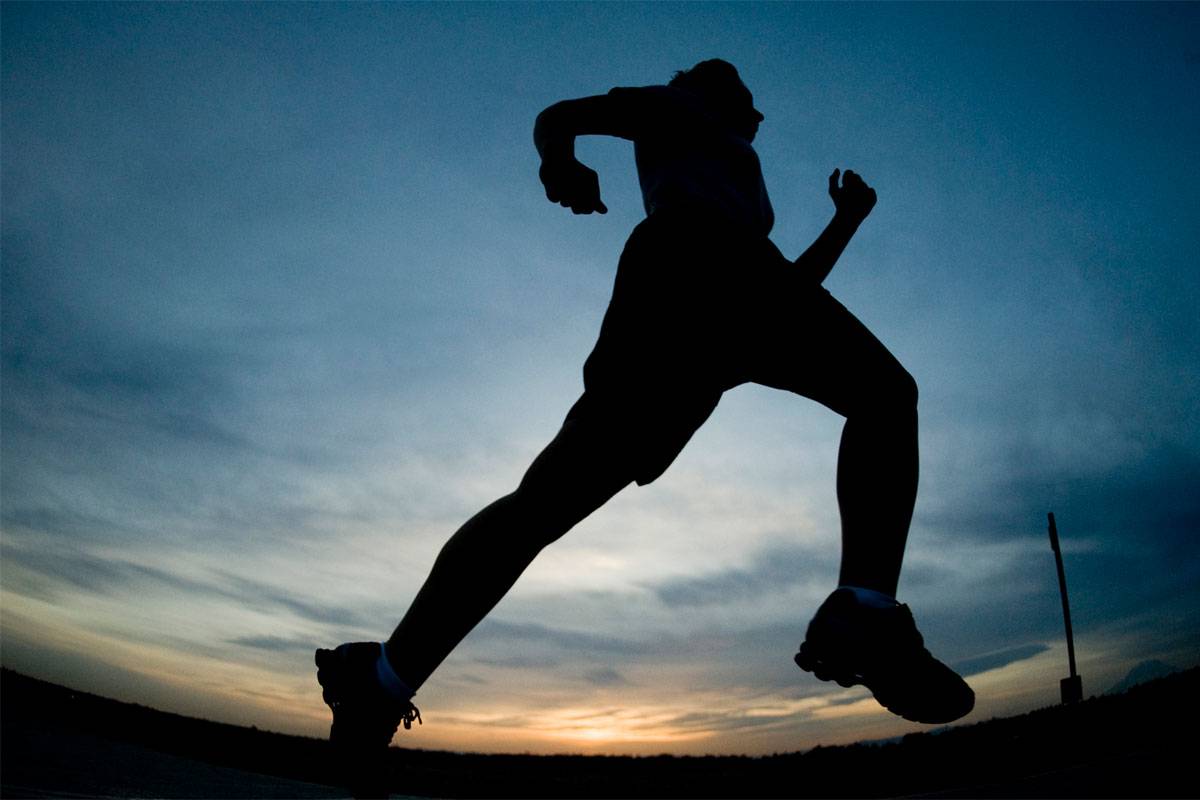 فواید دویدن دوندگی تمرین هوازی آمادگی برای دویدن فواید دویدن دوندگی تمرین هوازی آمادگی برای دویدن 