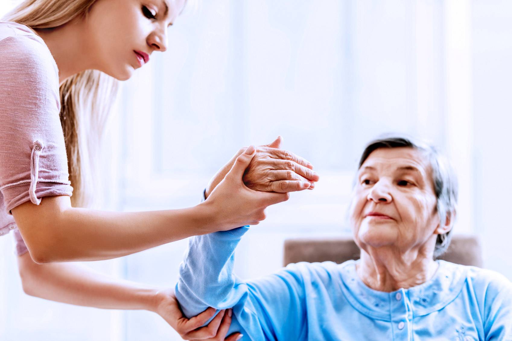 درمان دستی یا منوال تراپی یا تکنیک انرژی عضلانی (MET) چیست؟