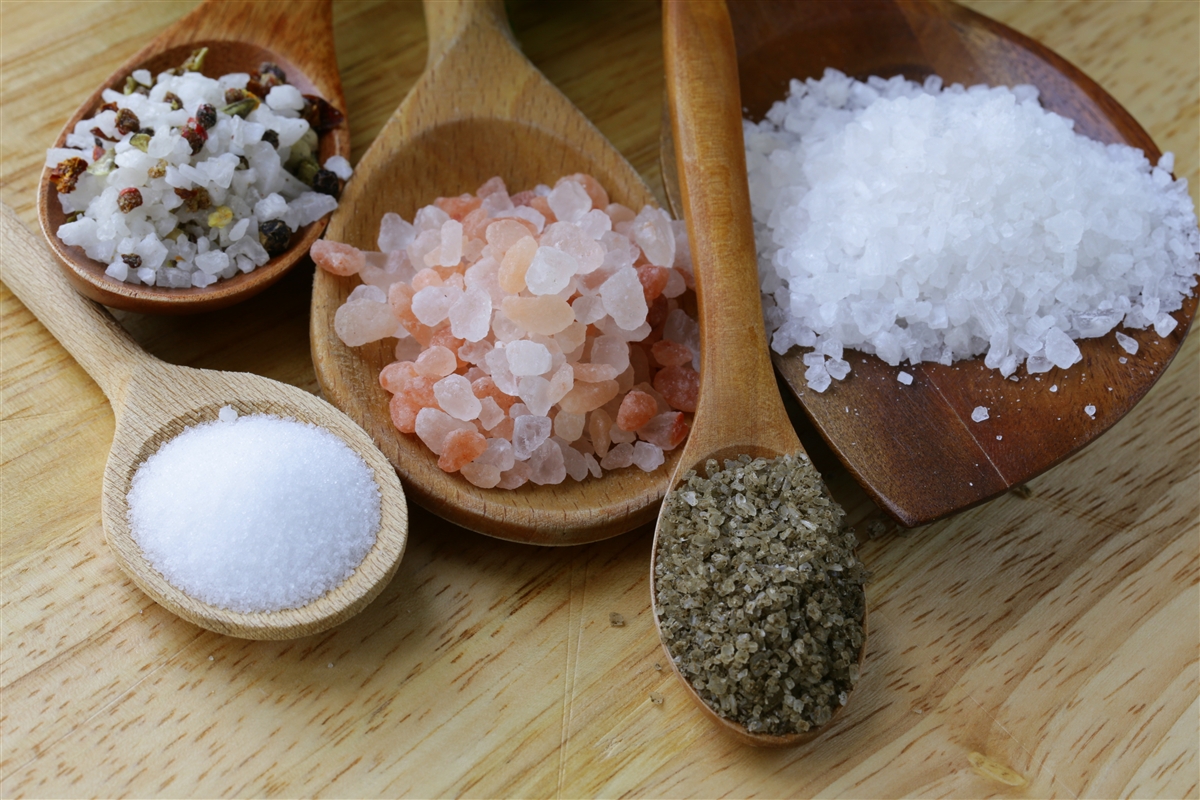 استفاده از محصولات طبیعی سالم به جای نمک