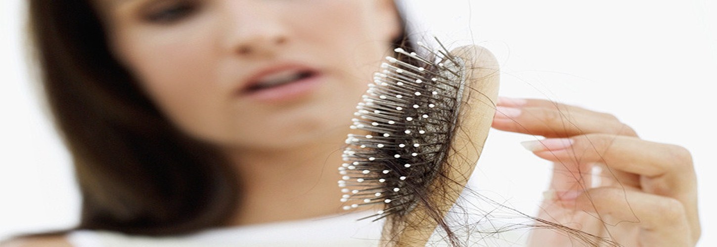 بررسی علل ریزش مو در مردان و زنان