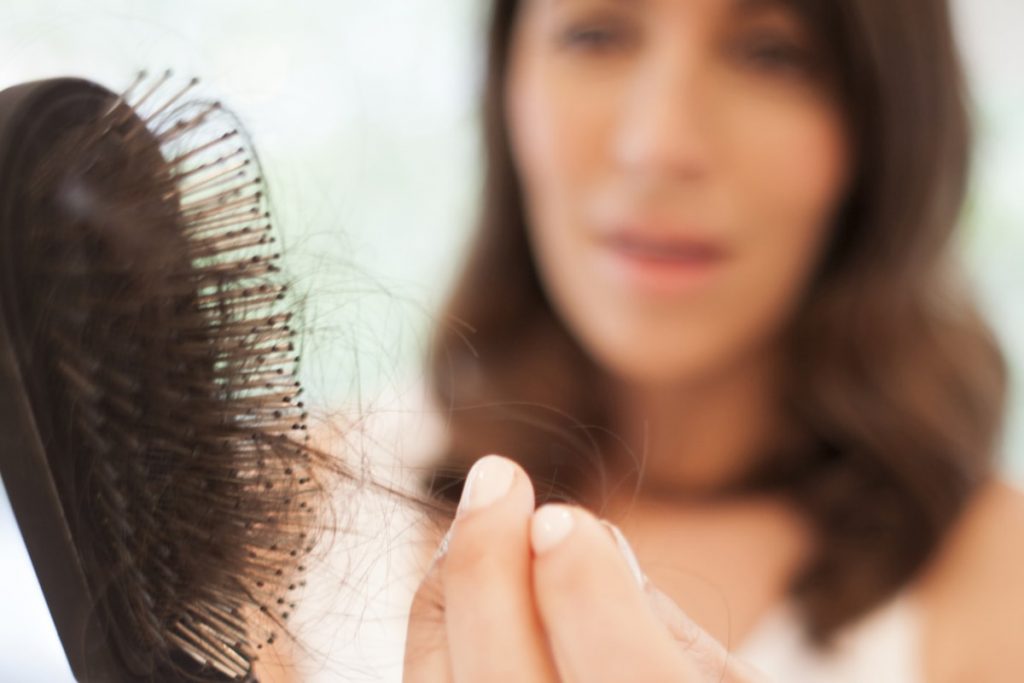 راهکارهای درمانی برای رفع ریزش مو