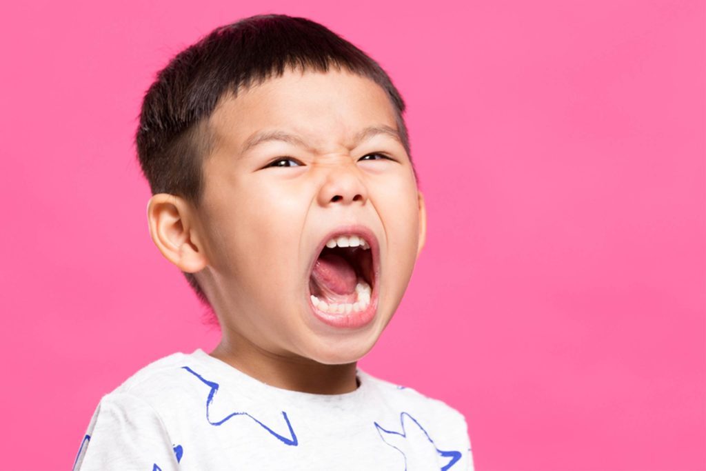 مقابله با رفتار اشتباه کودک