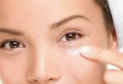  چرا برای پوست اطراف چشم‌ نباید از ضد آفتاب استفاده کنیم؟