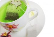تاثیرات باور نکردنی چای سبز بر سلامت دهان و دندان