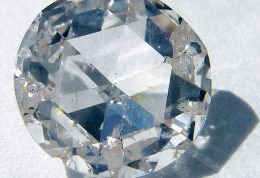 الماس از چه چیزی بوجود می آید؟