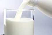بالاخره شیر برای بدن مفید است یا مضر