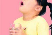  با نوشیدن آب سالم کودکان سالمی داشته باشید