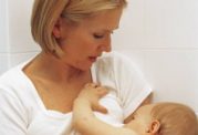 کاهش شیر مادر و چاره آن