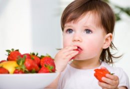 برای سلامت مغز کودک این غذاهای خارق العاده معجزه میکند