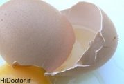 طرز استفاده از تخم مرغ برای تقویت مو
