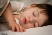  خوابیدن سر ساعت را به کودک یاد دهید