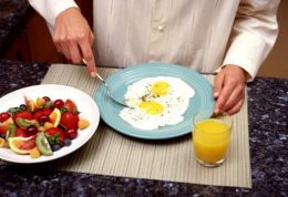 میزان کالری صبحانه سالم چقدر باید باشد؟
