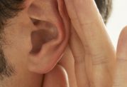 عادت‌های نادرست مضر برای  گوش