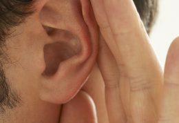 عادت‌های نادرست مضر برای  گوش