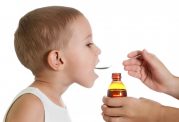 صدمات ناشی از دارو خوراندن اشتباه به کودک