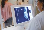 در چه مواردی ماموگرافی توصیه می شود ؟