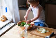 روشی تازه برای افزایش تمایل به غذا در بچه ها