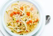 سوپ سبزیجات و نودل- رسپی سالم