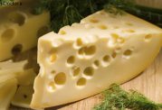 علت سوراخ داشتن برخی از پنیرها