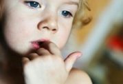 اوتیسم اطفال و ارتباط آن با دوران حاملگی