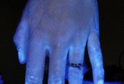 تستی ساده برای تشخیص میکرب روی دست ها