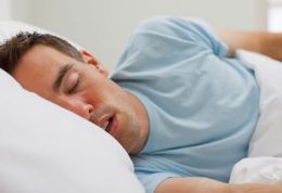 عوارض خوابیدن زیاد در روزهای تعطیل