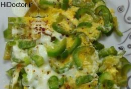 خوراک تخم مرغ با فلفل سبز و پیازچه