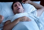 ایجاد اختلالات تنفسی هنگام خواب در میان مردان