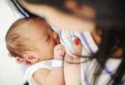 آموزش شیردهی به نوزاد