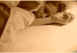 آیا علت از خواب پریدن در شب را میدانید؟